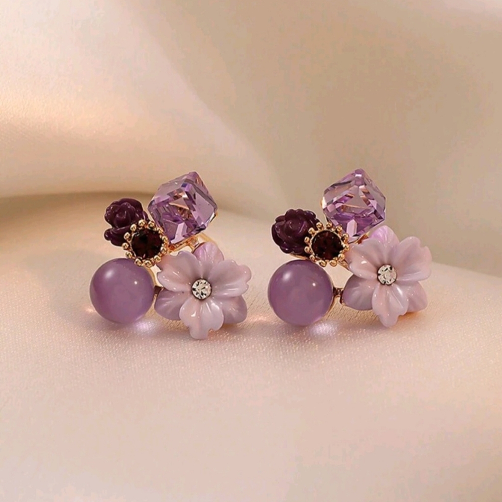 Pretty Purple Faux Pearl Crystal Rhinestone Floral Cluster Stud Earrings New!
